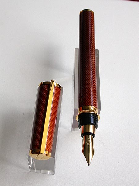Chairman Amber Fountain Pen