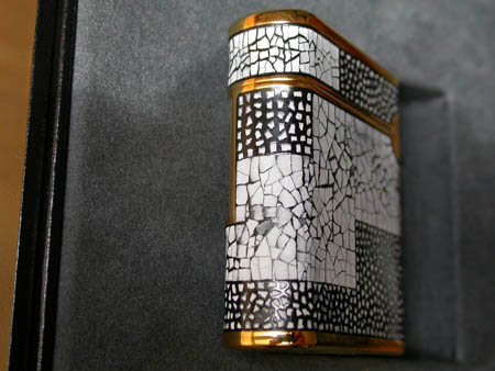 Maki-E Eggshell Art Deco Lighter