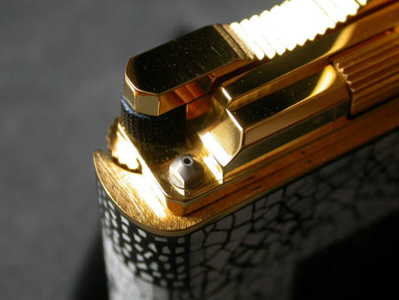 Maki-E Eggshell Art Deco Lighter